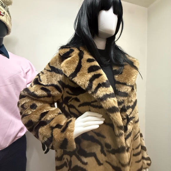 ASOS Leopard Print Faux Fur Coat - Picture 16 of 16